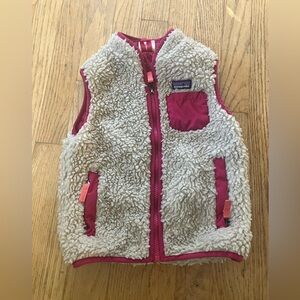 Retro Patagonia Sherpa-like fleece vest